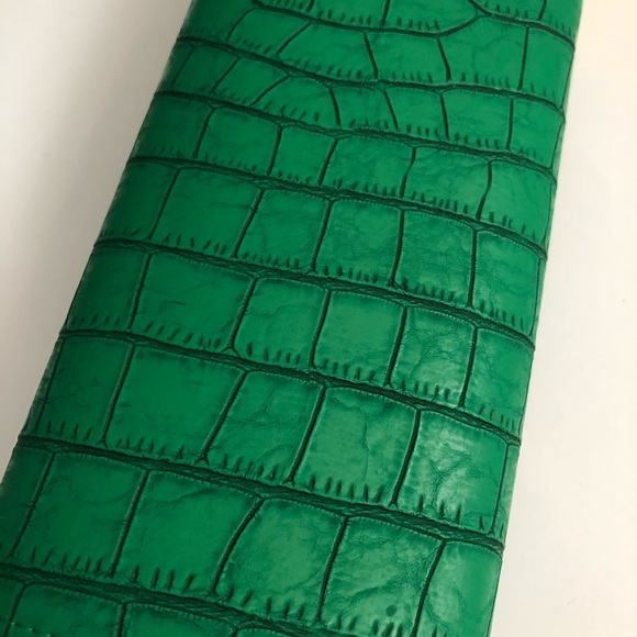 New Long clutch with Silver Chain - Picture 4 of 7